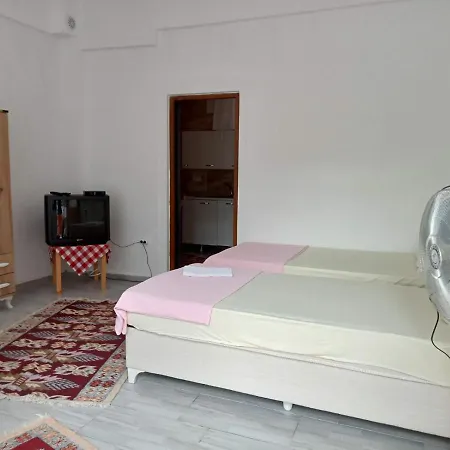 Assos Gunoven Cuisine & Butik Campeggio