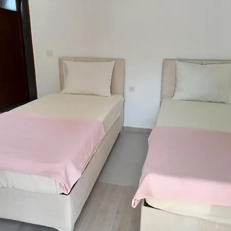 Assos Gunoven Cuisine & Butik Ayvacik (Canakkale)