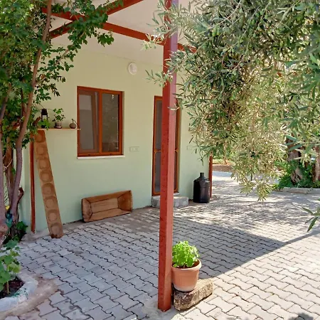 Assos Gunoven Cuisine & Butik Campeggio