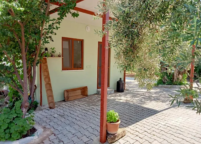 Assos Gunoven Cuisine & Butik Campeggio